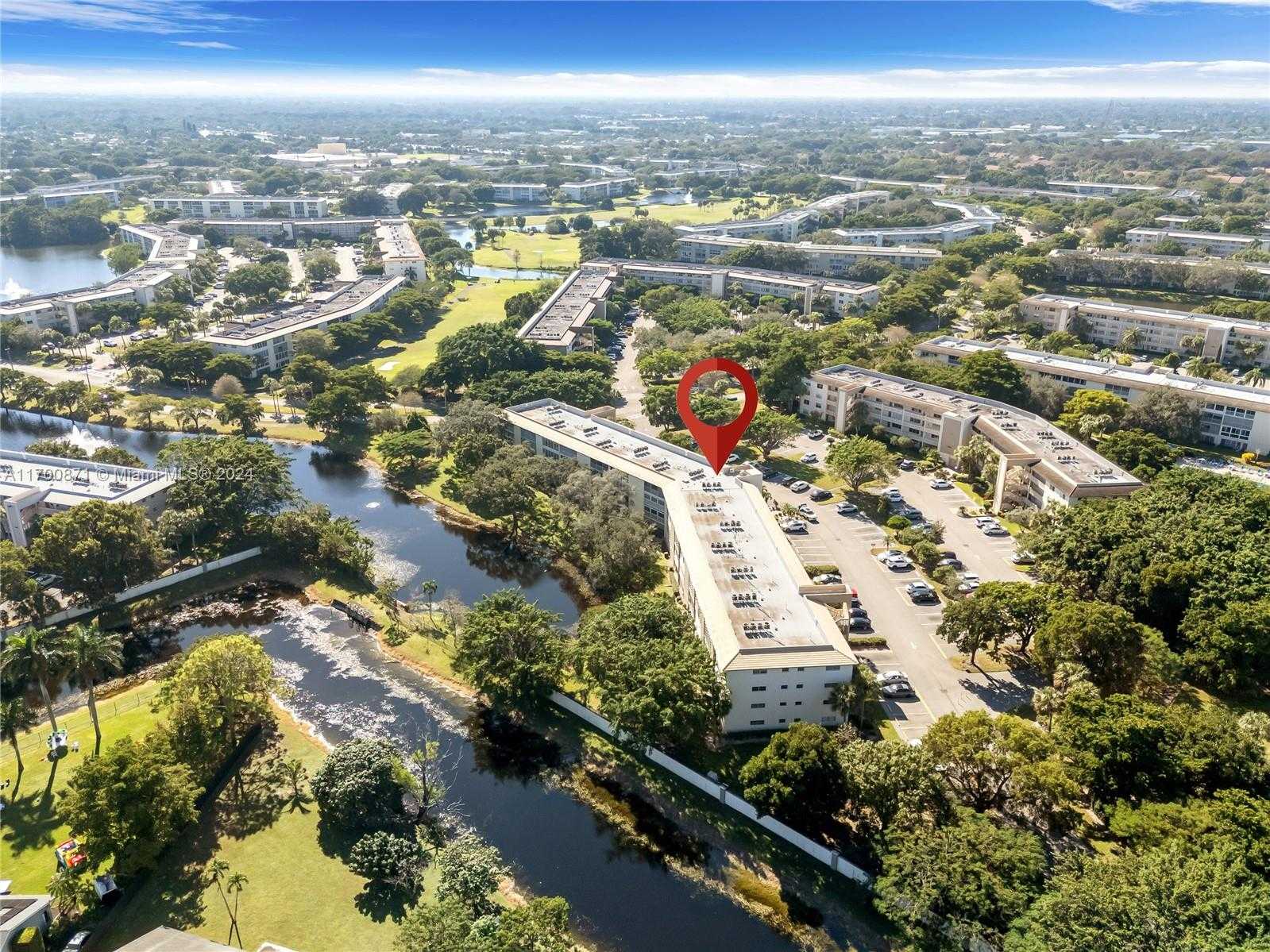 Small Image of 2101 LUCAYA BND #K4, Coconut Creek Number 25