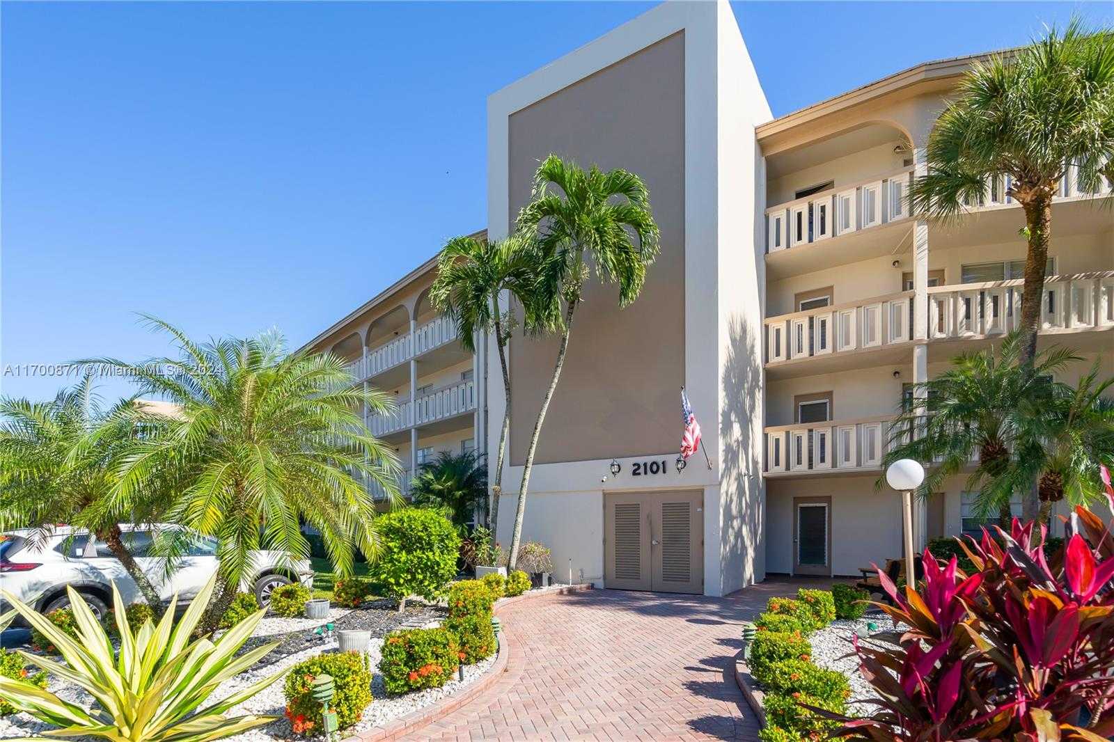 Small Image of 2101 LUCAYA BND #K4, Coconut Creek Number 32