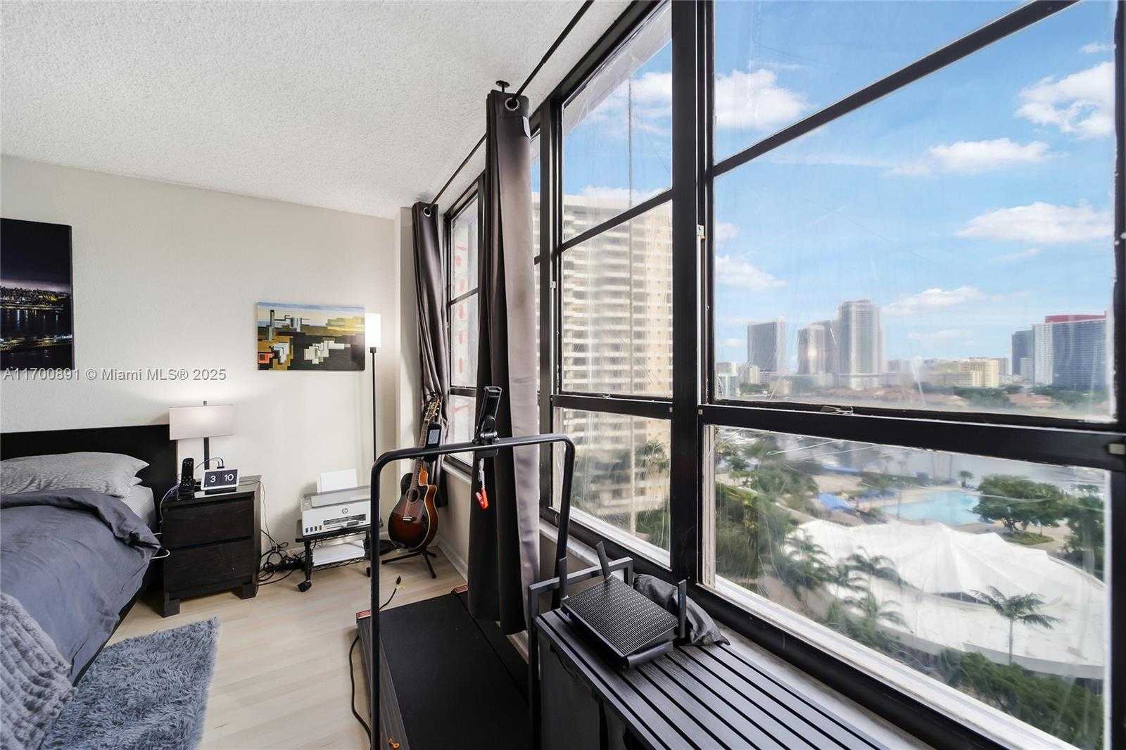 Small Image of 600 Three Islands Boulevard, Hallandale Beach, FL 33009, USA Number 16