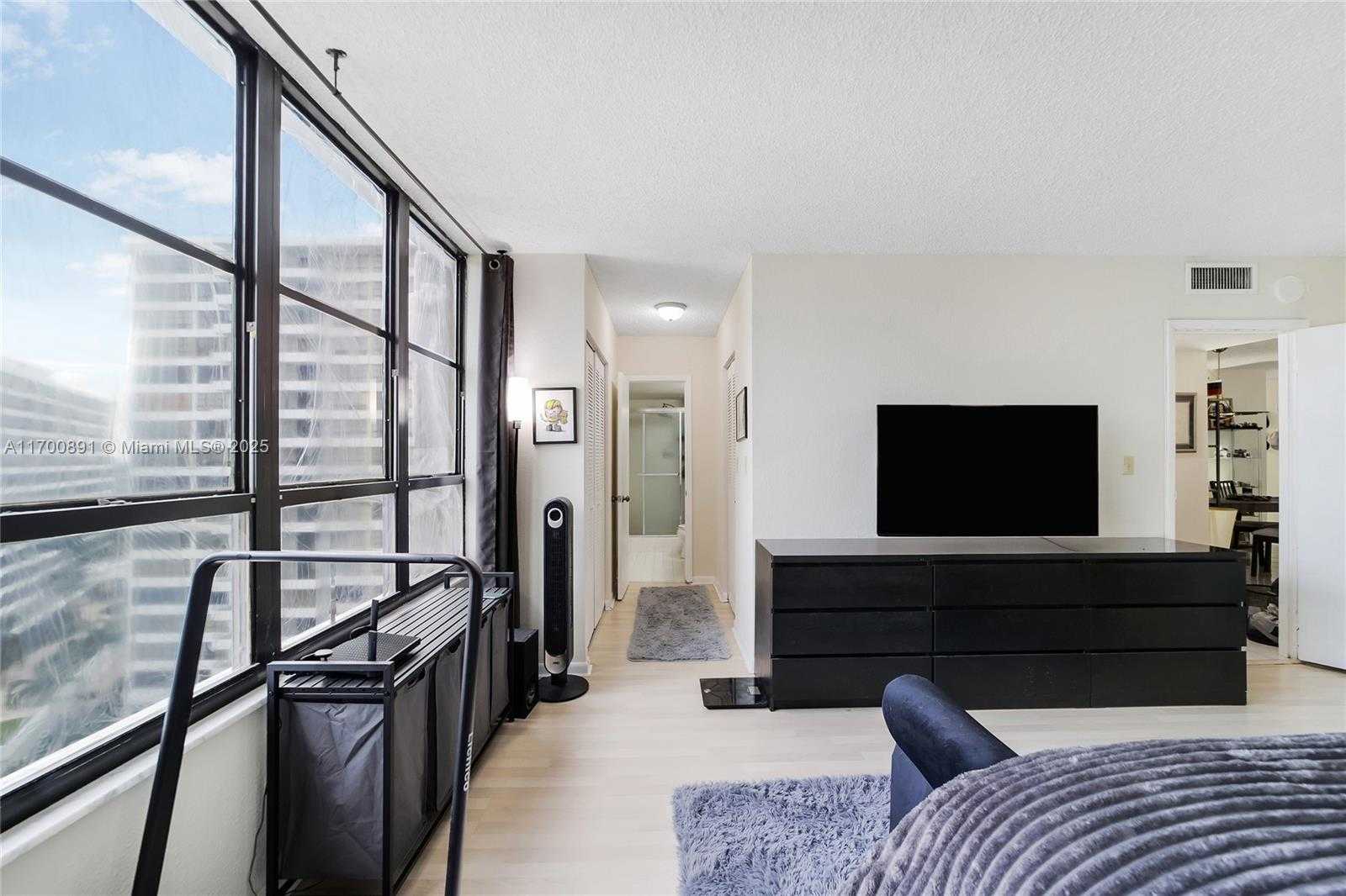 Small Image of 600 Three Islands Boulevard, Hallandale Beach, FL 33009, USA Number 42