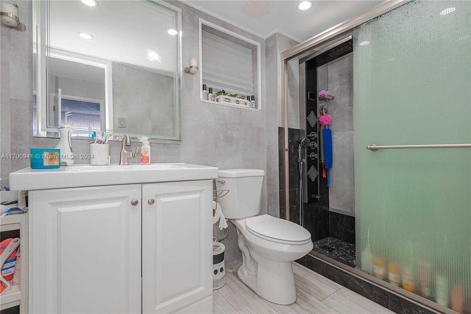 Small Image of 500 NORTH EAST 12TH AVE #605, Hallandale Beach Number 18