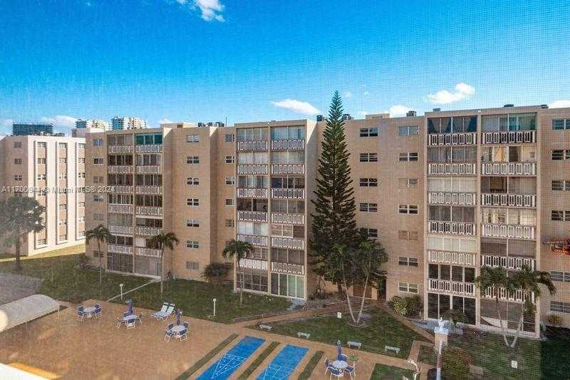 Small Image of 500 NORTH EAST 12TH AVE #605, Hallandale Beach Number 23