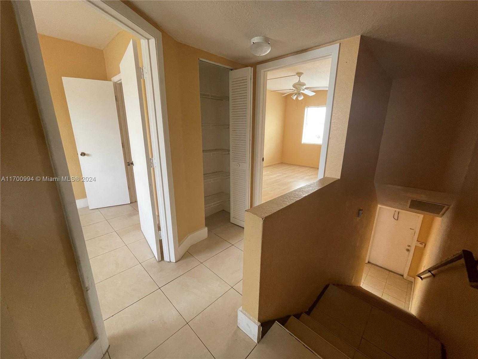 Small Image of 483 NORTH WEST 84TH LN #483, Miami Number 10