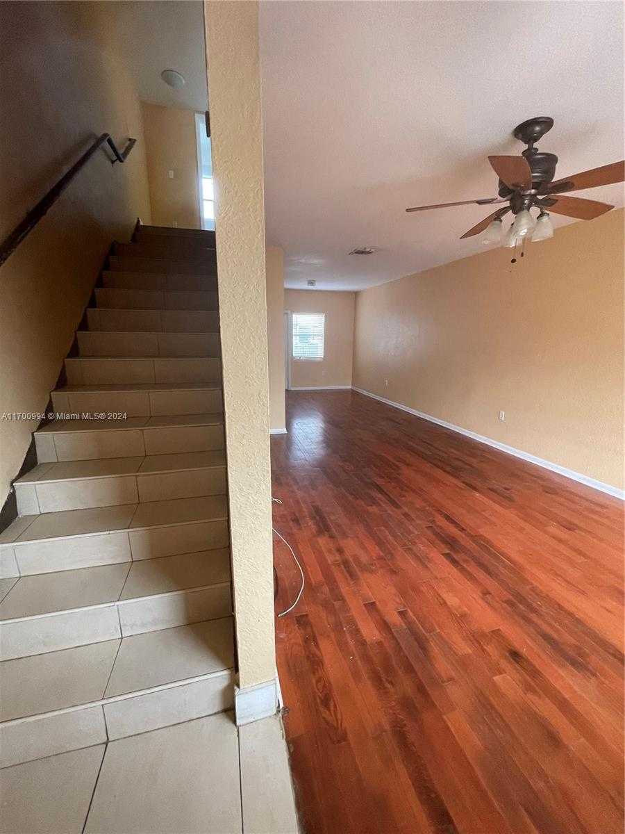 Small Image of 483 NORTH WEST 84TH LN #483, Miami Number 6