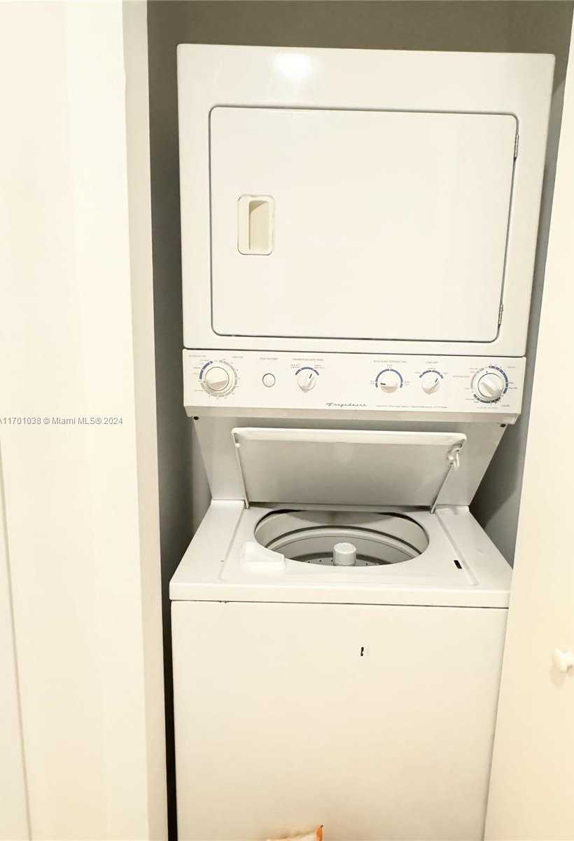 Small Image of 3131 NORTH EAST 188TH ST #2-707, Aventura Number 10
