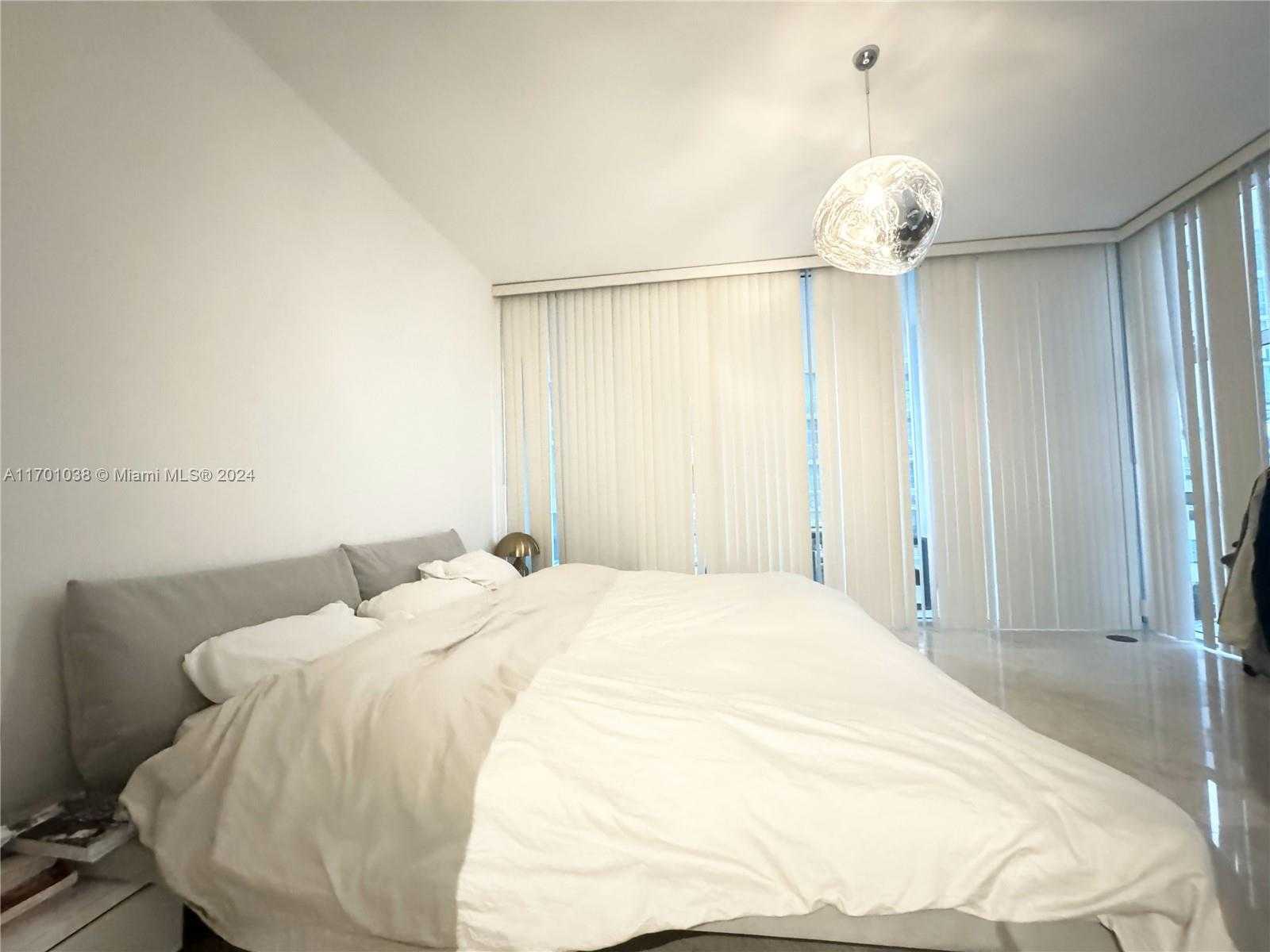 Small Image of 3131 NORTH EAST 188TH ST #2-707, Aventura Number 11