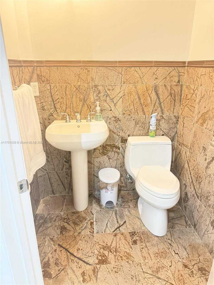 Small Image of 3131 NORTH EAST 188TH ST #2-707, Aventura Number 18