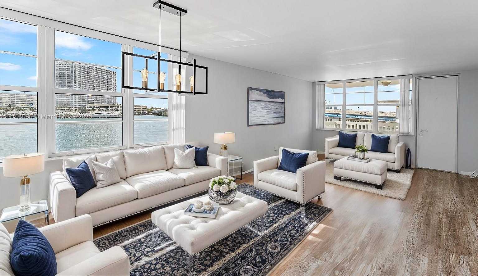 Small Image of 2016 BAY DR #208, Miami Beach Number 2