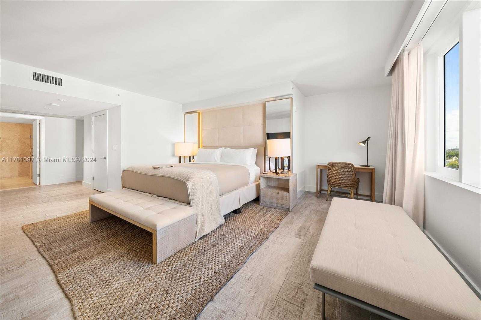 Small Image of 102 24TH ST #1215, Miami Beach Number 11
