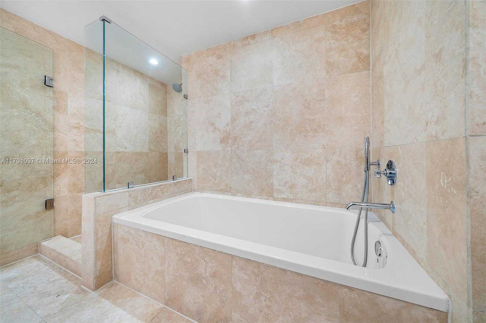 Small Image of 102 24TH ST #1215, Miami Beach Number 17