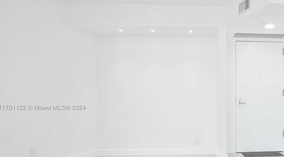 Small Image of 1000 WEST ISLAND BLVD #2611, Aventura Number 22