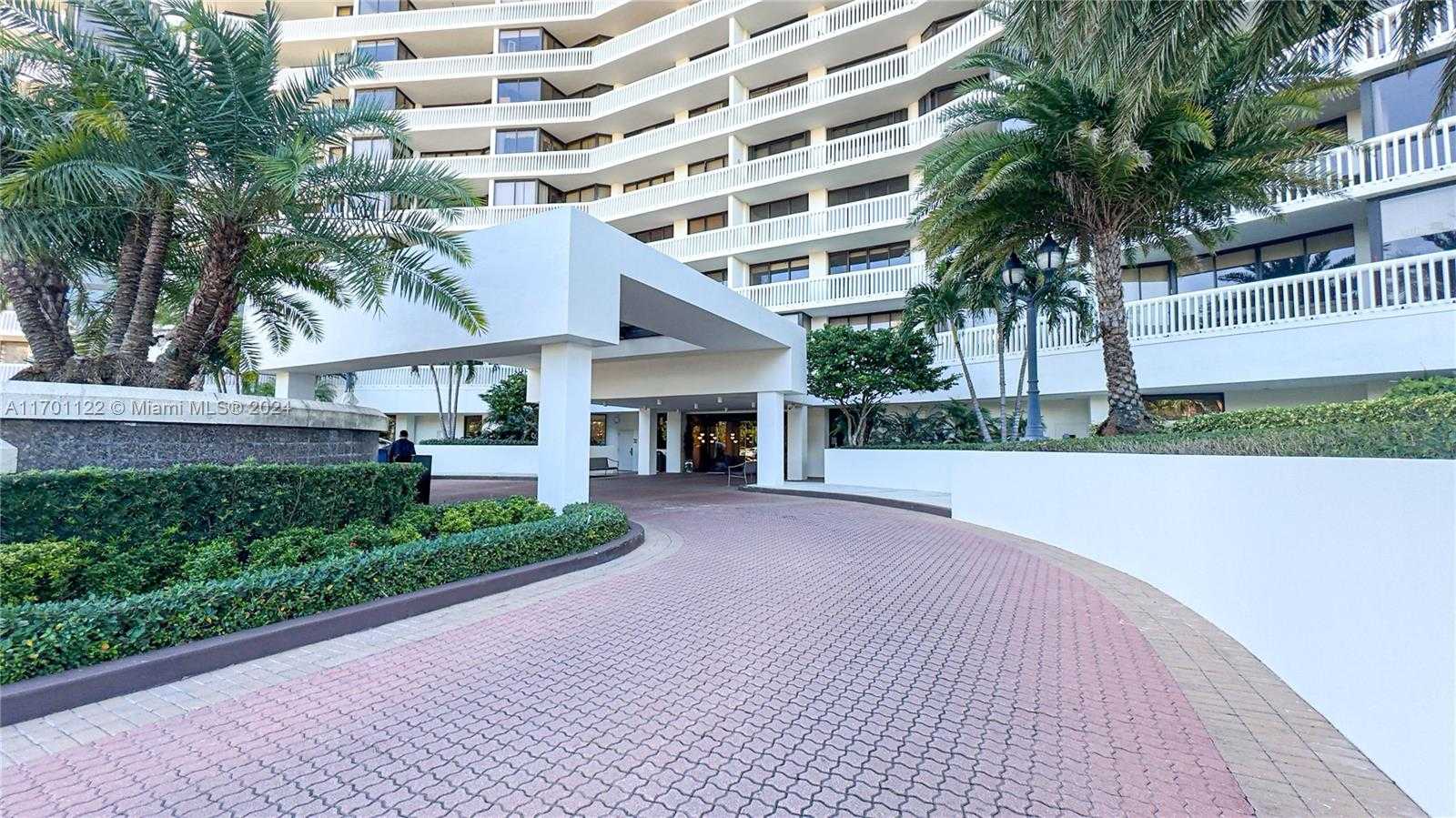 Small Image of 1000 WEST ISLAND BLVD #2611, Aventura Number 26