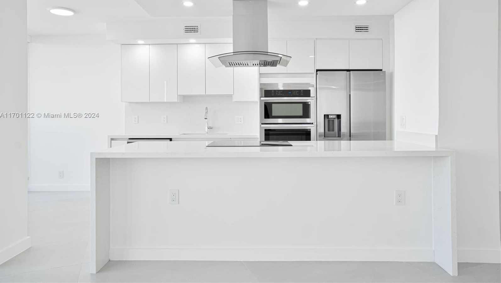 Small Image of 1000 WEST ISLAND BLVD #2611, Aventura Number 6