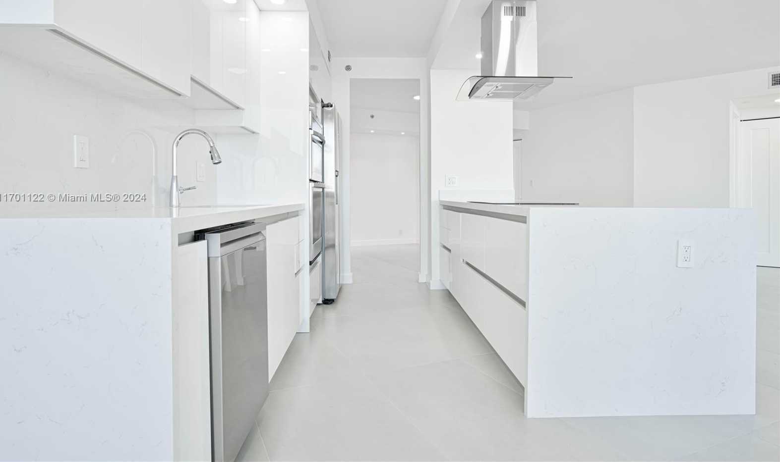 Small Image of 1000 WEST ISLAND BLVD #2611, Aventura Number 8