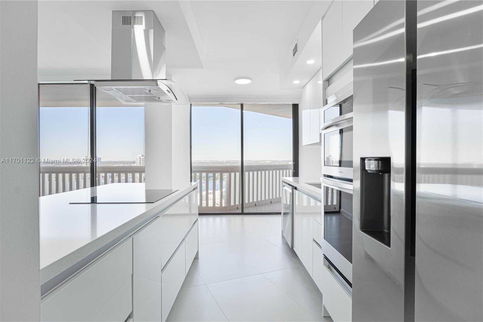 Small Image of 1000 WEST ISLAND BLVD #2611, Aventura Number 9