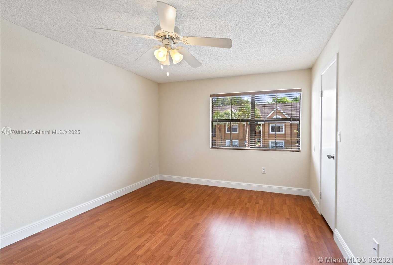 Small Image of 10670 SOUTH WEST 156 PL #304, Miami Number 14
