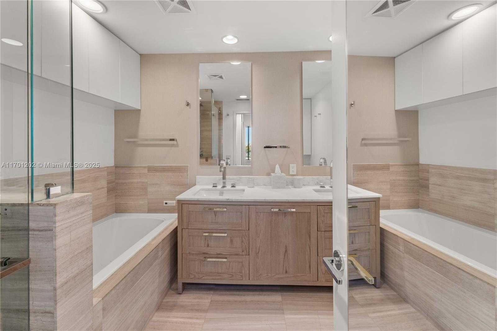 Small Image of 350 OCEAN DR #305N, Key Biscayne Number 14