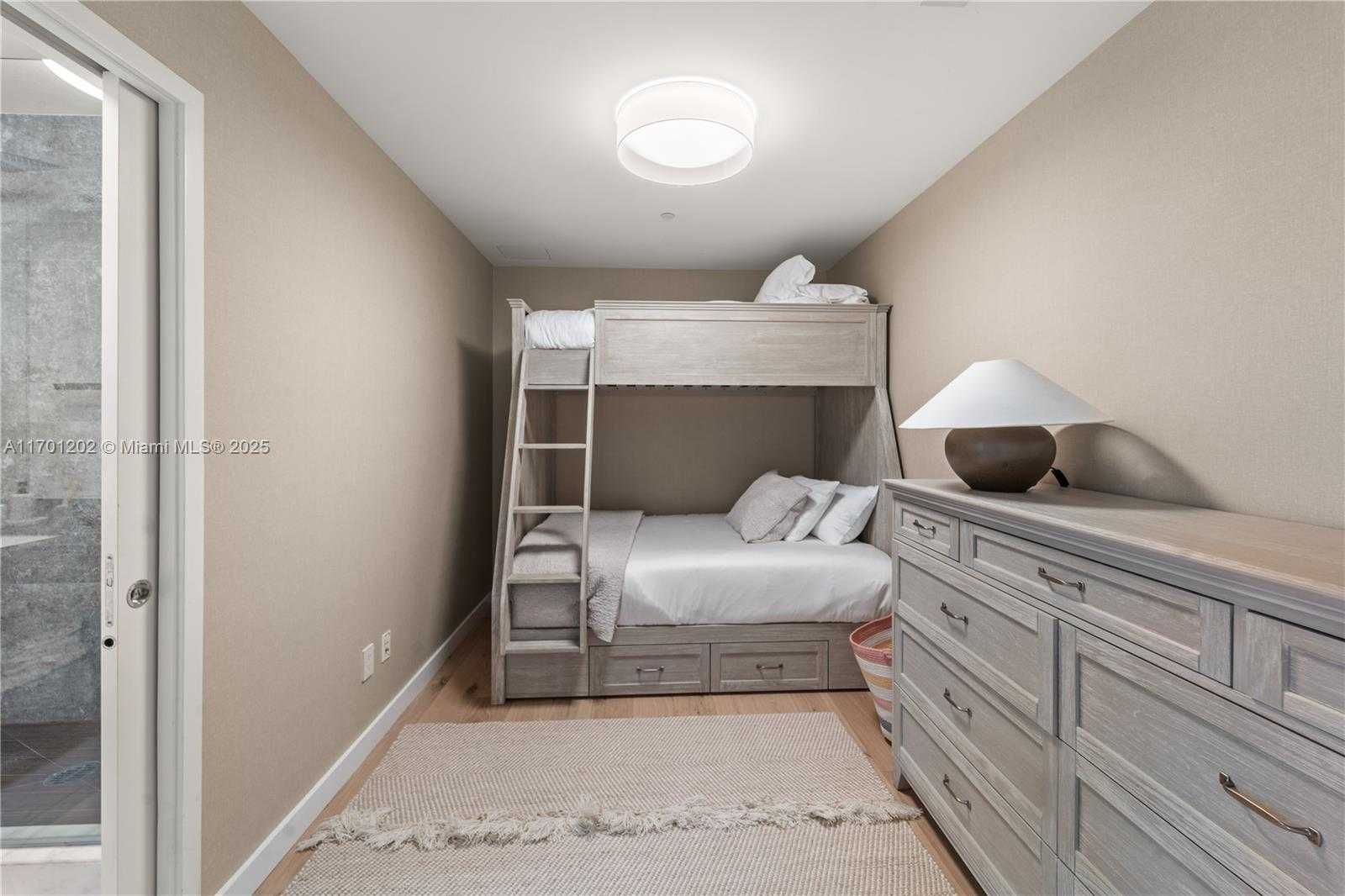 Small Image of 350 OCEAN DR #305N, Key Biscayne Number 19