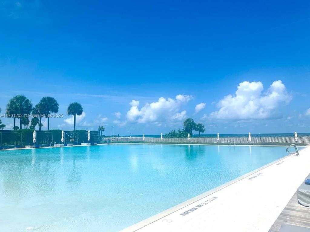 Small Image of 350 OCEAN DR #305N, Key Biscayne Number 31