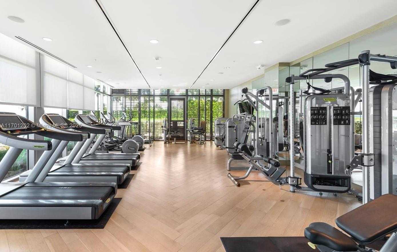 Small Image of 350 OCEAN DR #305N, Key Biscayne Number 34