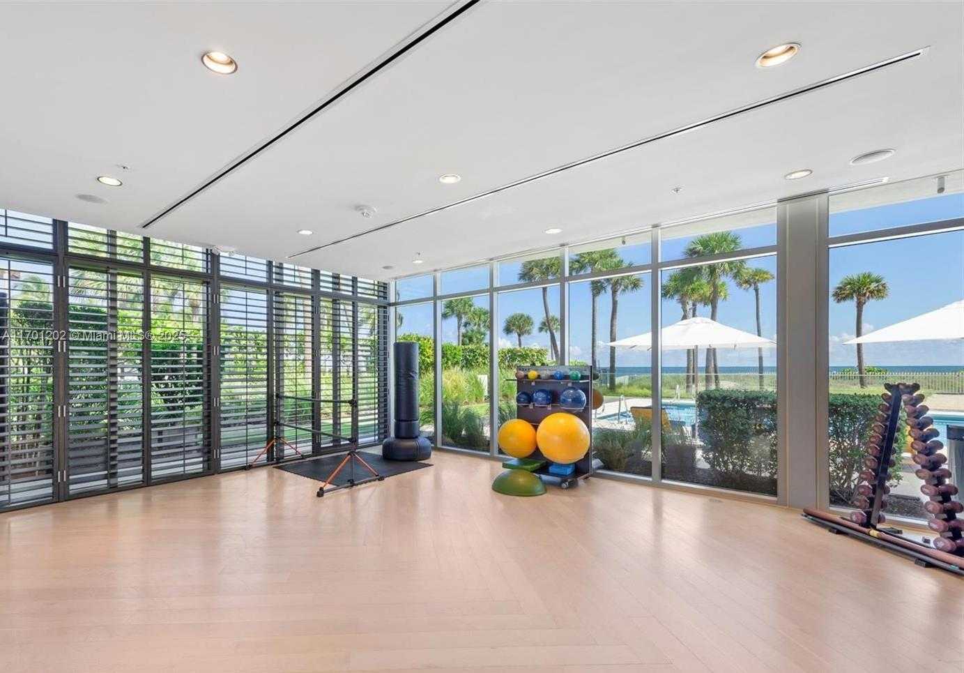 Small Image of 350 OCEAN DR #305N, Key Biscayne Number 38