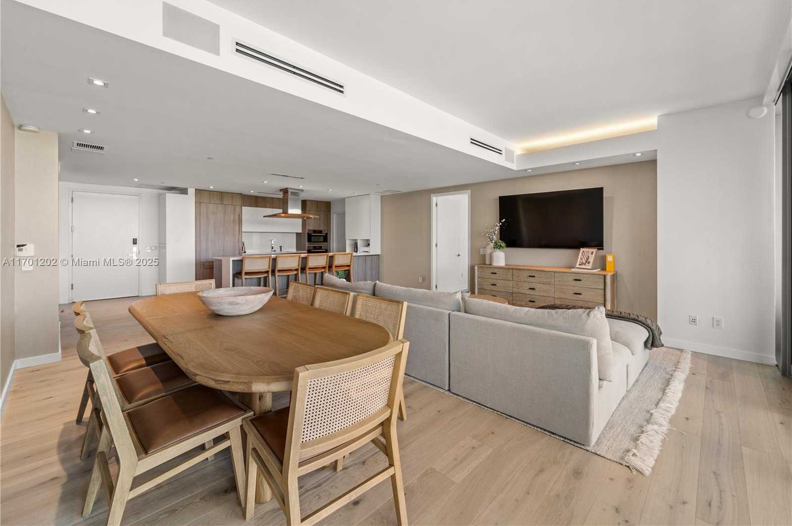 Small Image of 350 OCEAN DR #305N, Key Biscayne Number 7