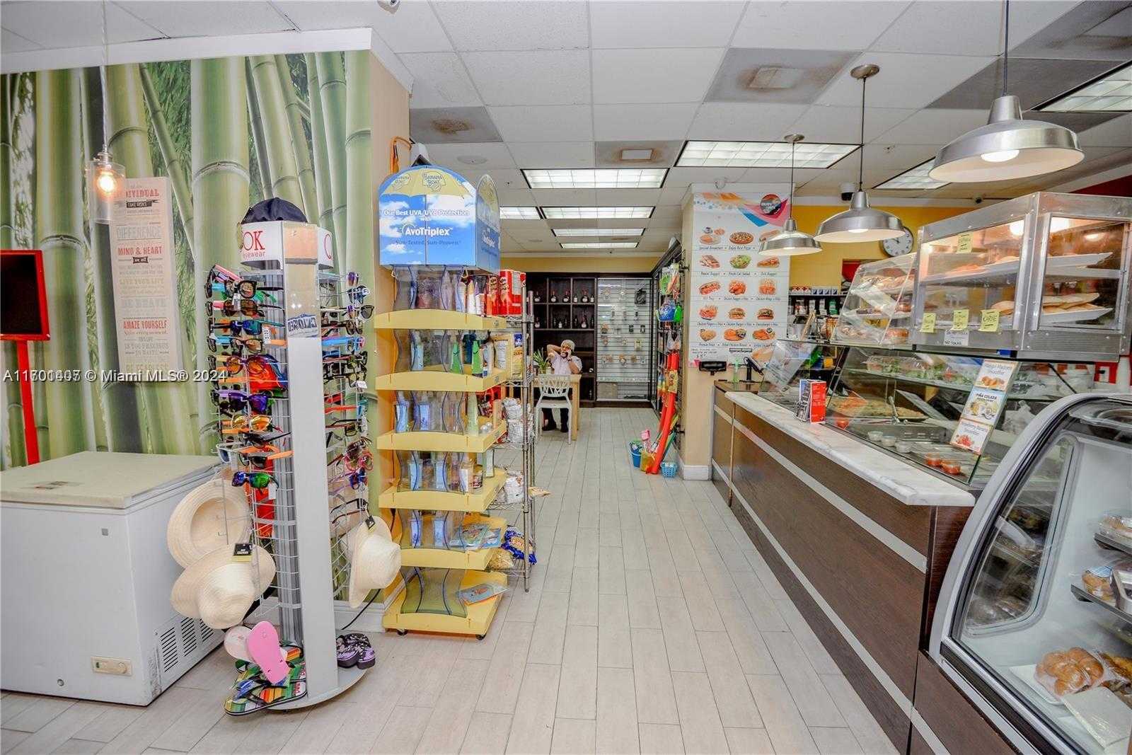 Small Image of 3801 SOUTH OCEAN DR #15A, Hollywood Number 31