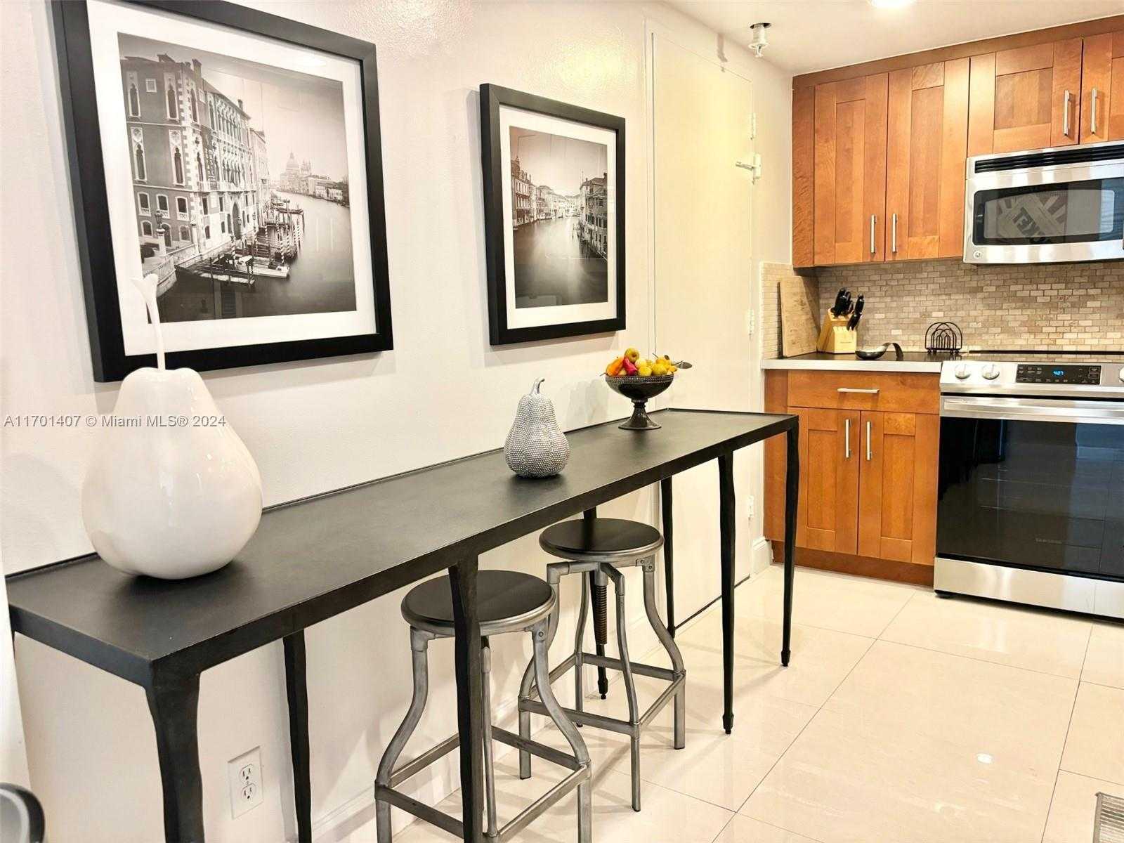 Small Image of 3801 SOUTH OCEAN DR #15A, Hollywood Number 4
