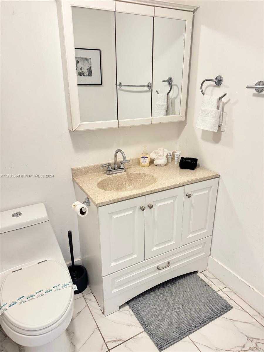 Small Image of 3901 SOUTH OCEAN DR #3Y, Hollywood Number 16