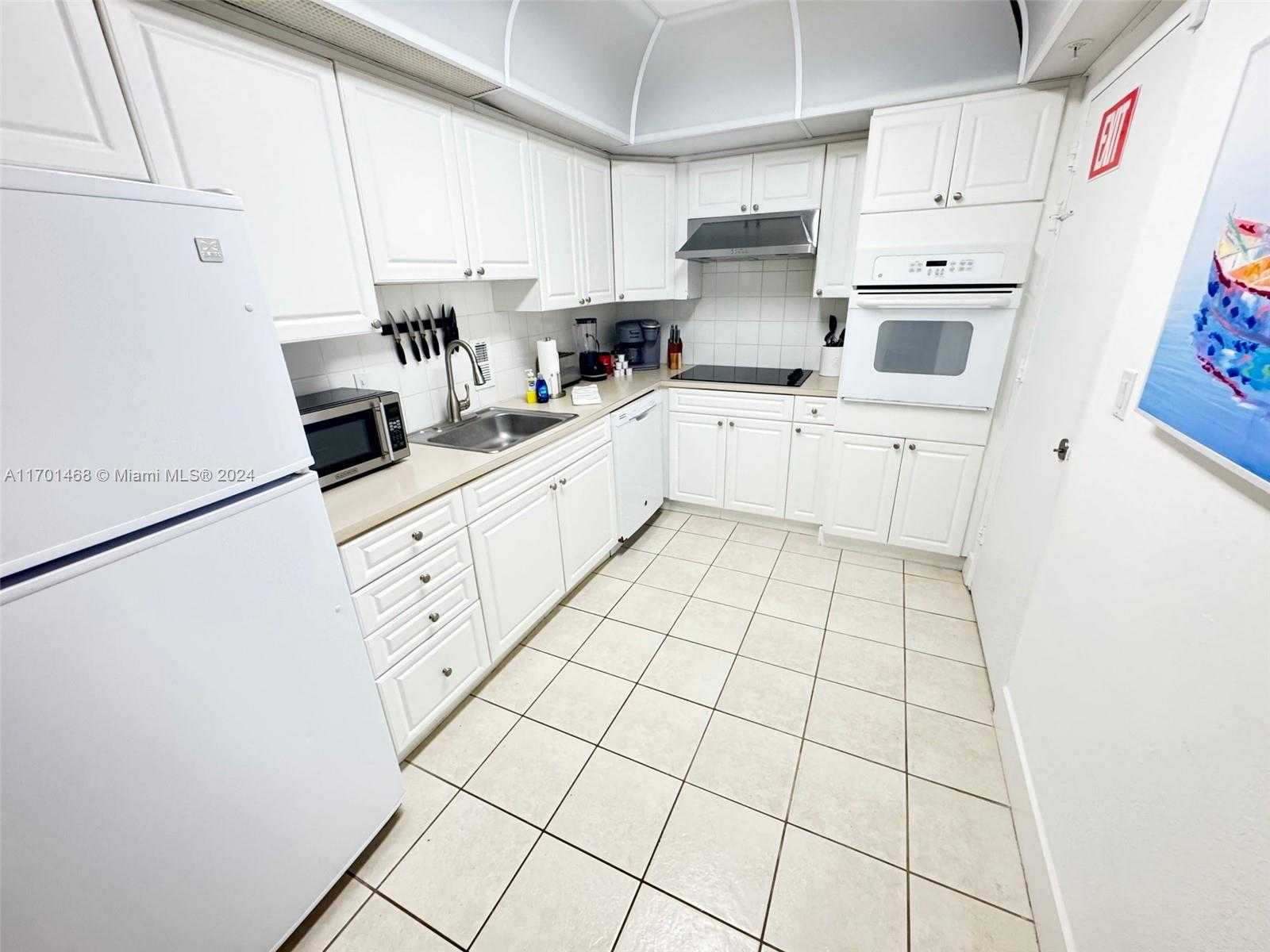 Small Image of 3901 SOUTH OCEAN DR #3Y, Hollywood Number 22