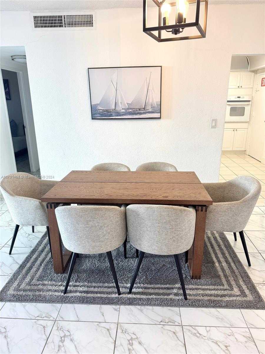 Small Image of 3901 SOUTH OCEAN DR #3Y, Hollywood Number 3