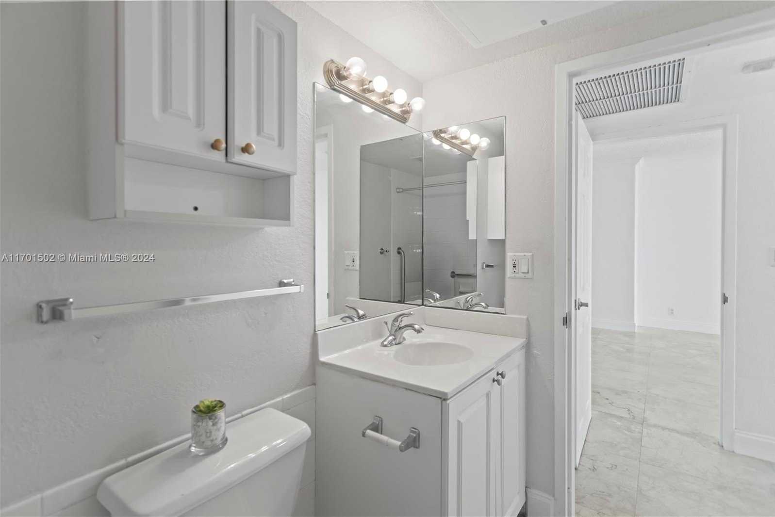 Small Image of 2501 SOUTH OCEAN DR #1239, Hollywood Number 23