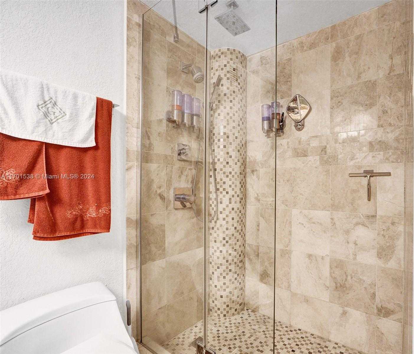 Small Image of 322 BUCHANAN ST #610, Hollywood Number 9