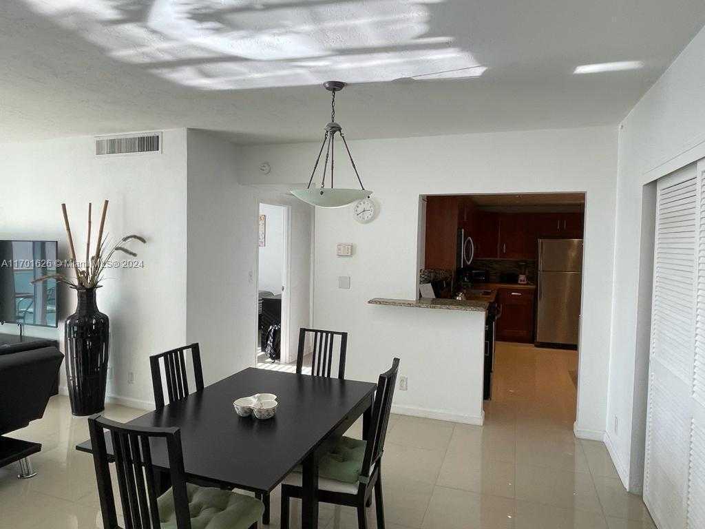 Small Image of 3801 SOUTH OCEAN DR #8U, Hollywood Number 4