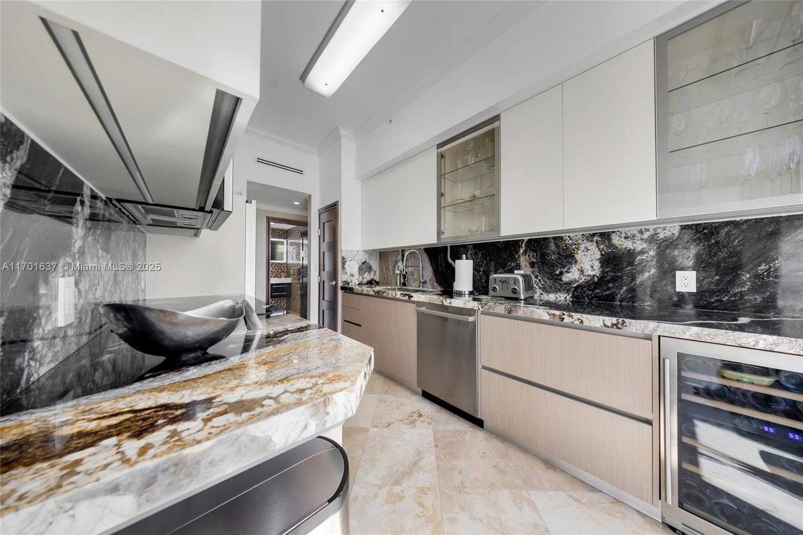 Small Image of 1155 BRICKELL BAY DR #PH201, Miami Number 11