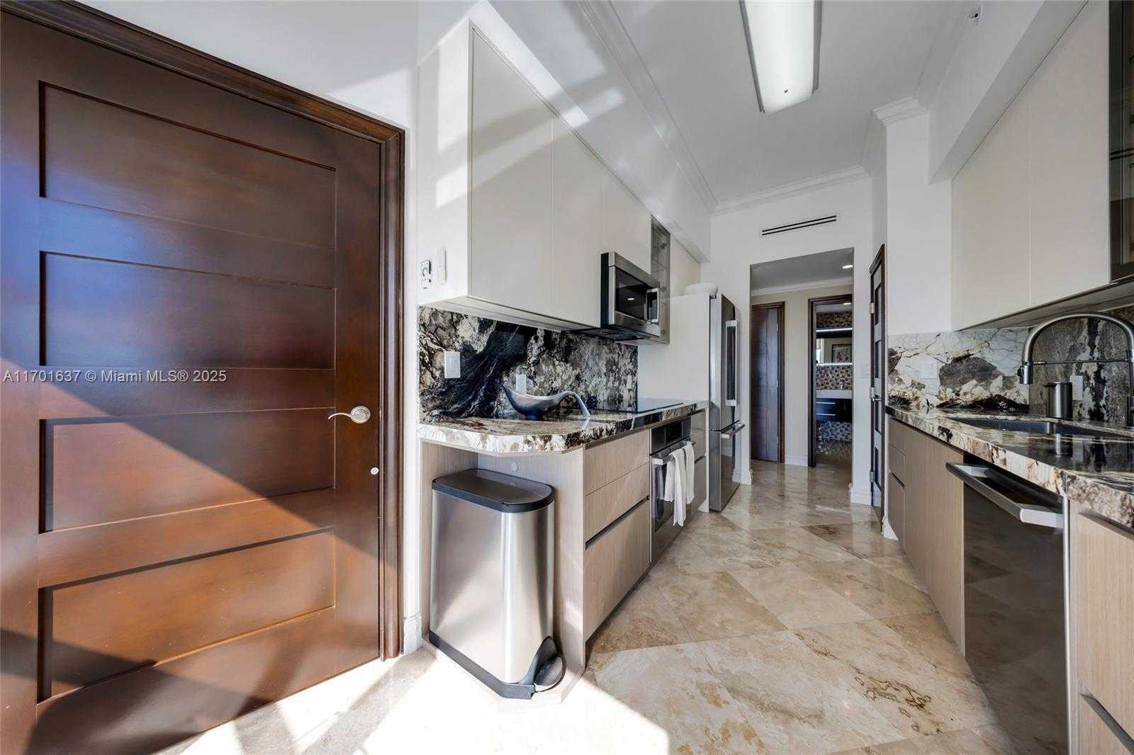 Small Image of 1155 BRICKELL BAY DR #PH201, Miami Number 12