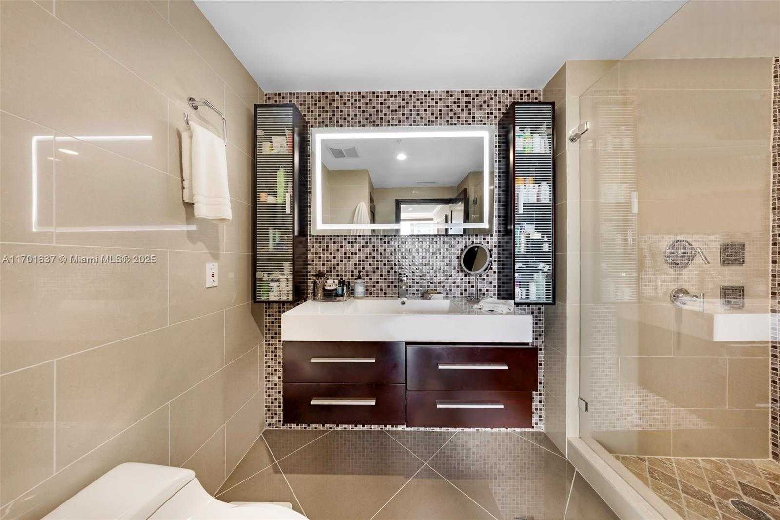Small Image of 1155 BRICKELL BAY DR #PH201, Miami Number 17