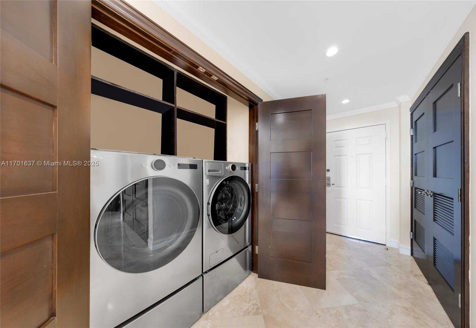 Small Image of 1155 BRICKELL BAY DR #PH201, Miami Number 25