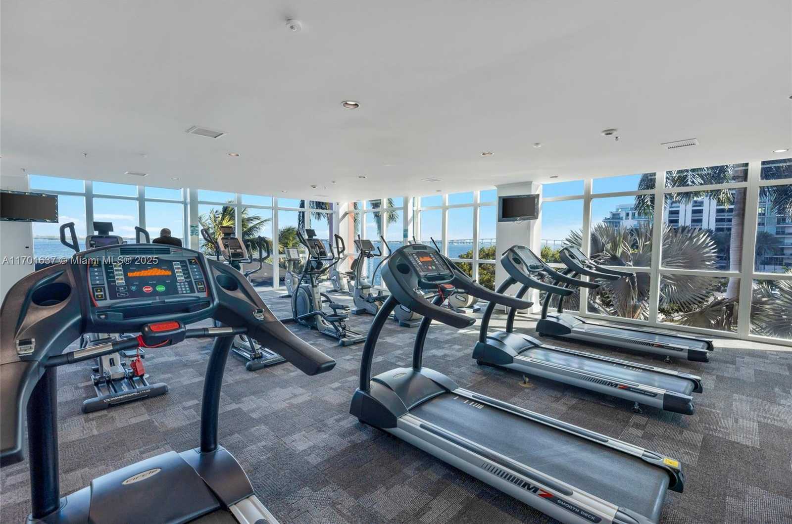 Small Image of 1155 BRICKELL BAY DR #PH201, Miami Number 36
