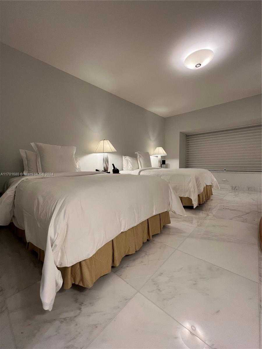 Small Image of 1435 BRICKELL AVE #3307, Miami Number 27
