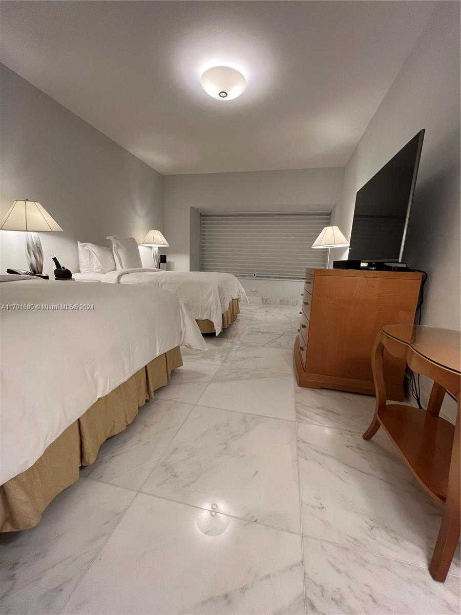 Small Image of 1435 BRICKELL AVE #3307, Miami Number 28