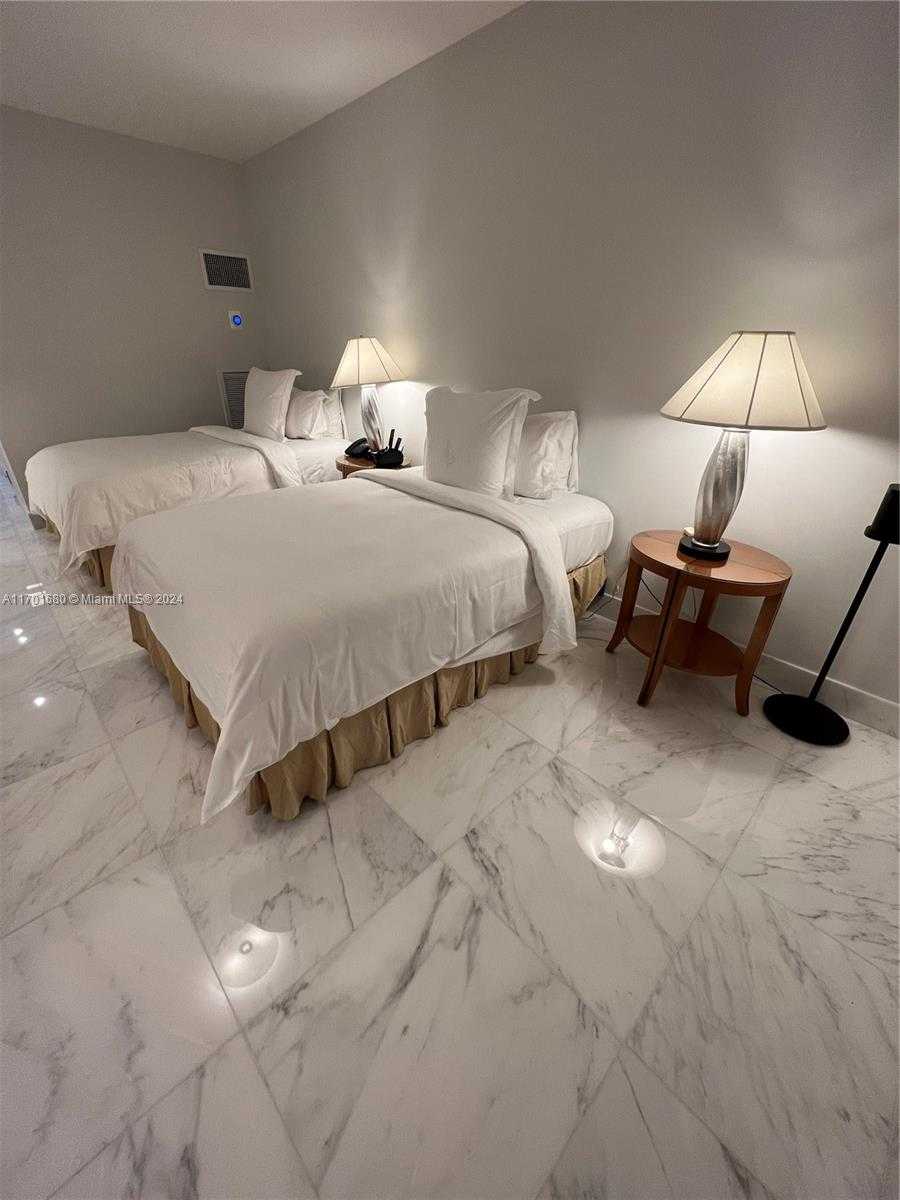Small Image of 1435 BRICKELL AVE #3307, Miami Number 31