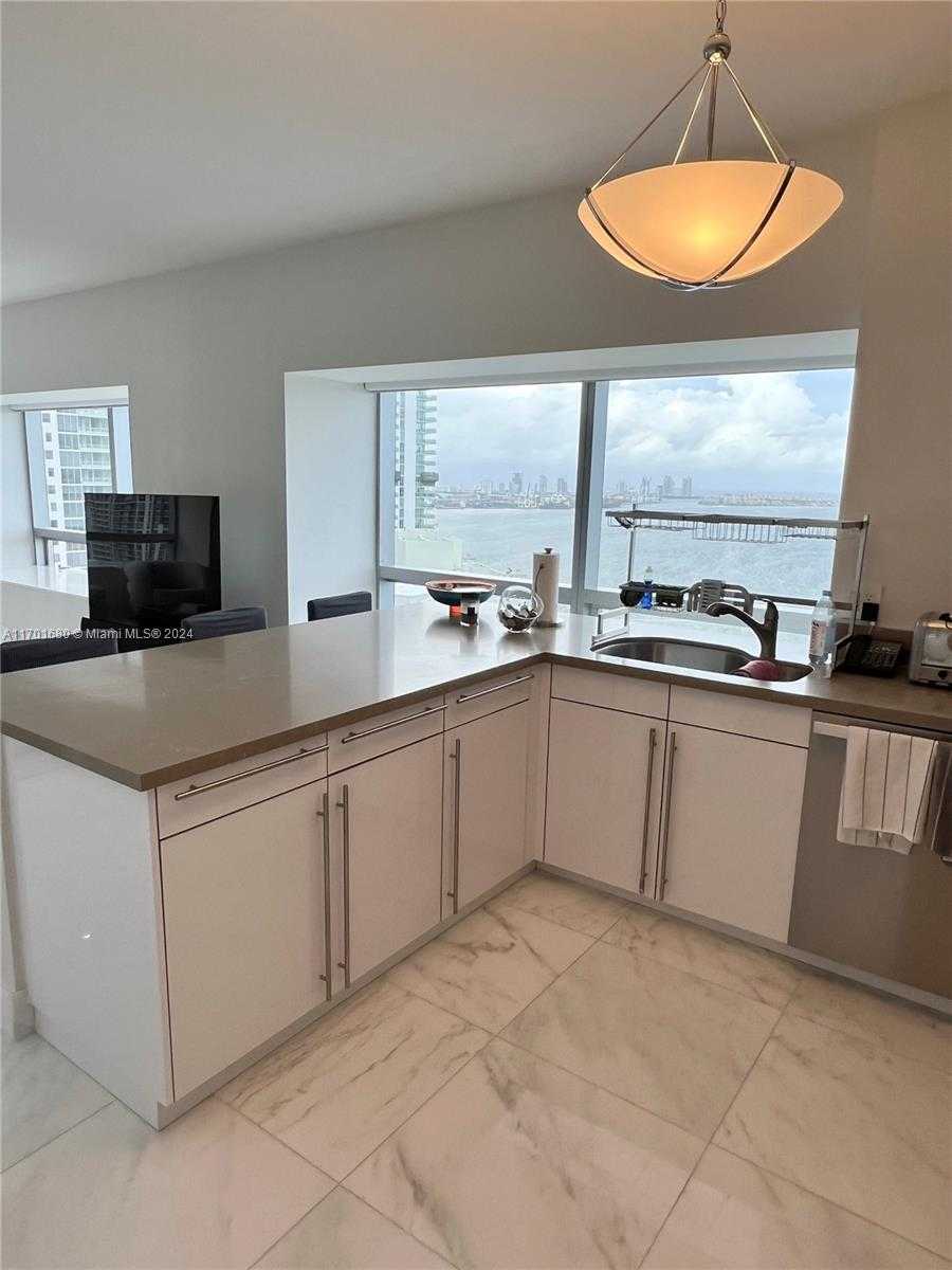 Small Image of 1435 BRICKELL AVE #3307, Miami Number 39