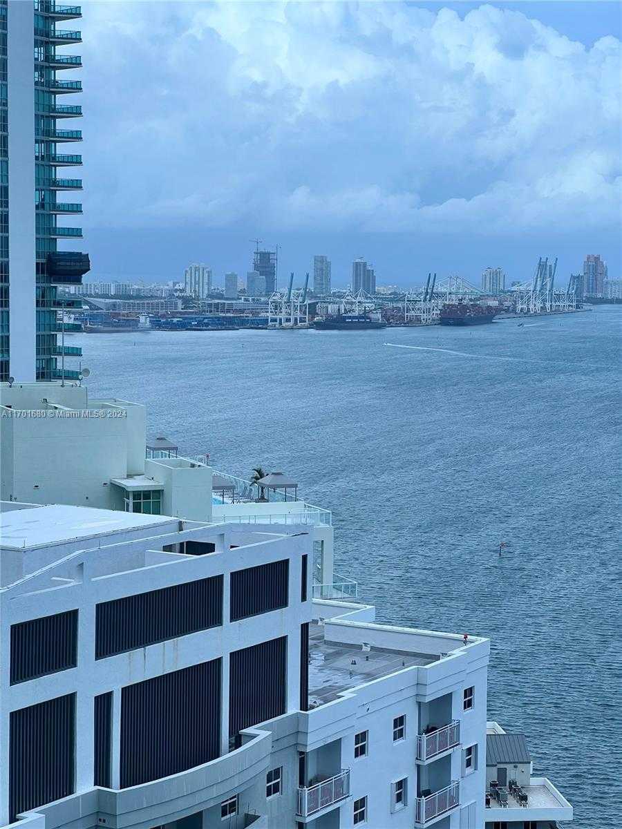 Small Image of 1435 BRICKELL AVE #3307, Miami Number 46