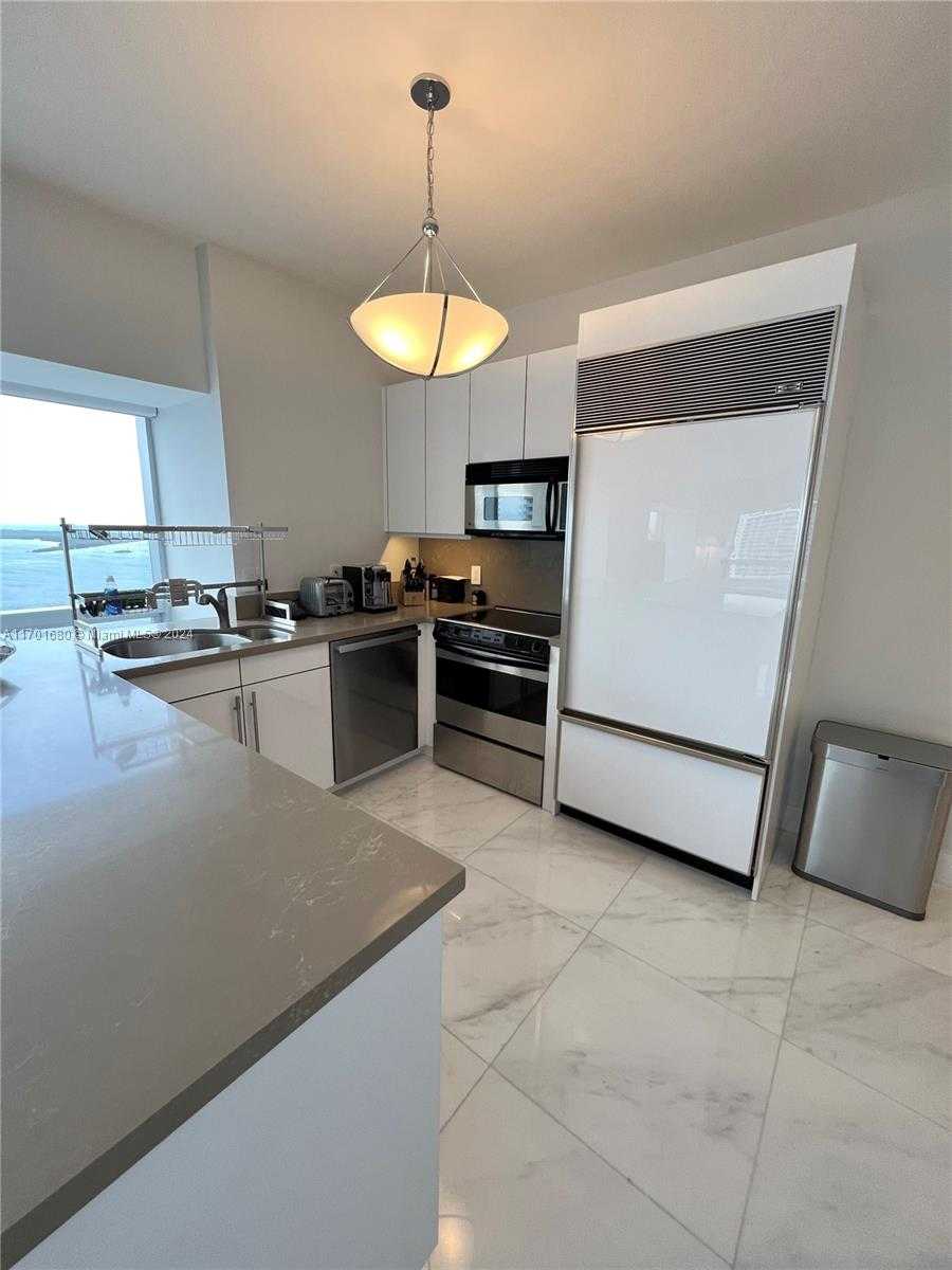 Small Image of 1435 BRICKELL AVE #3307, Miami Number 49