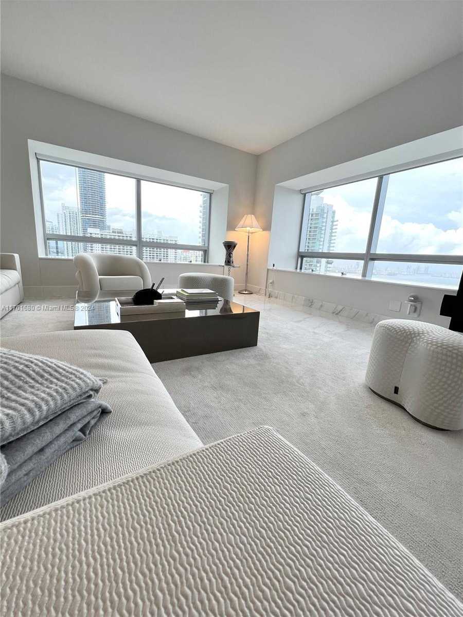 Small Image of 1435 BRICKELL AVE #3307, Miami Number 54