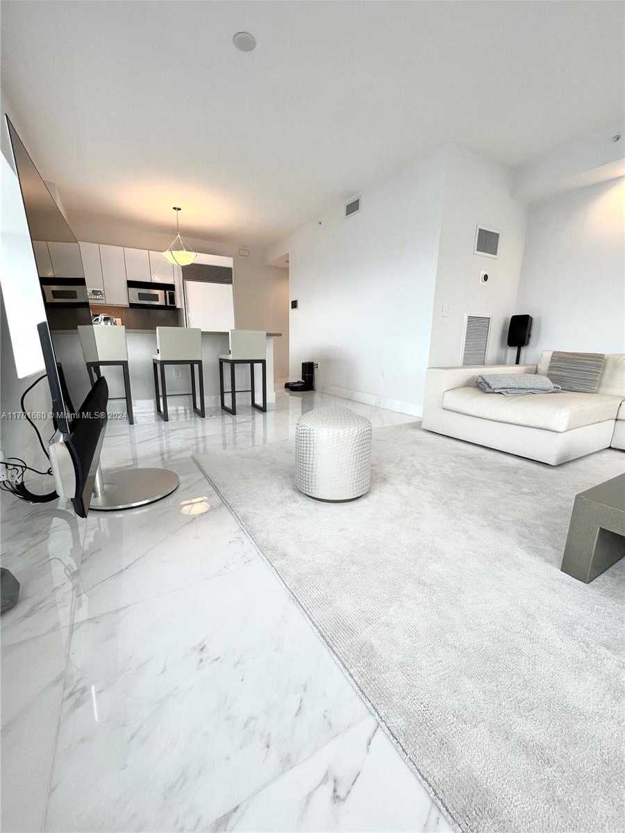 Small Image of 1435 BRICKELL AVE #3307, Miami Number 58