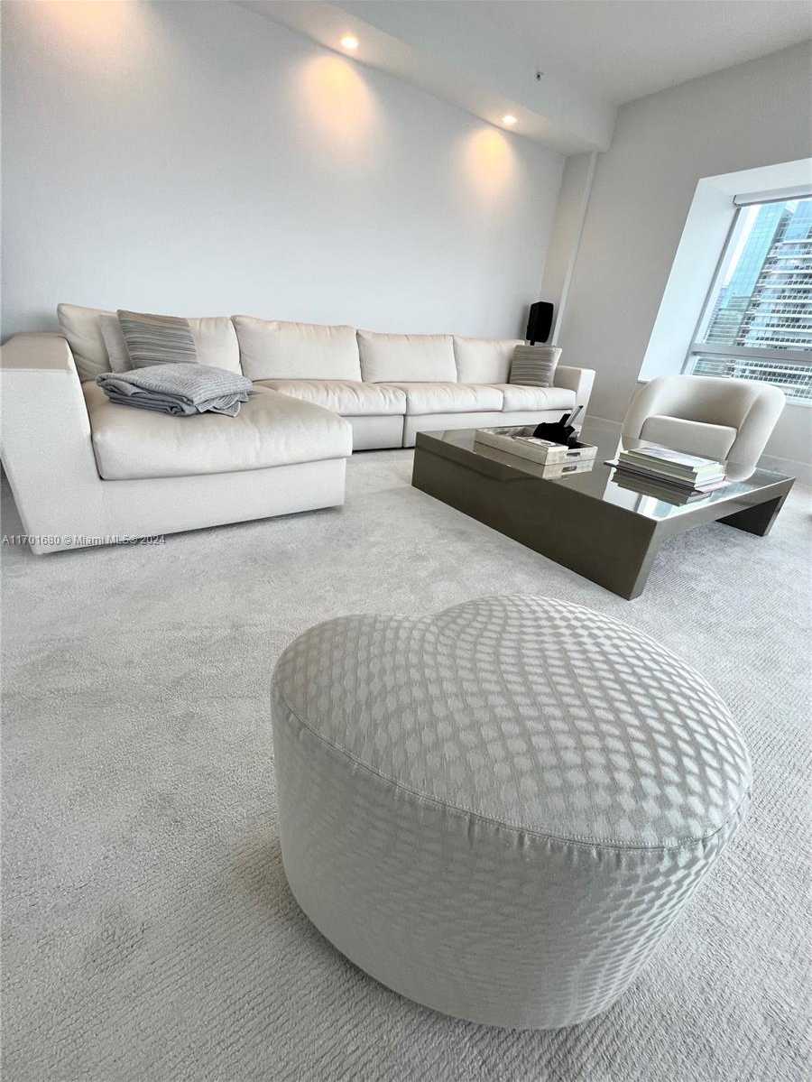 Small Image of 1435 BRICKELL AVE #3307, Miami Number 59