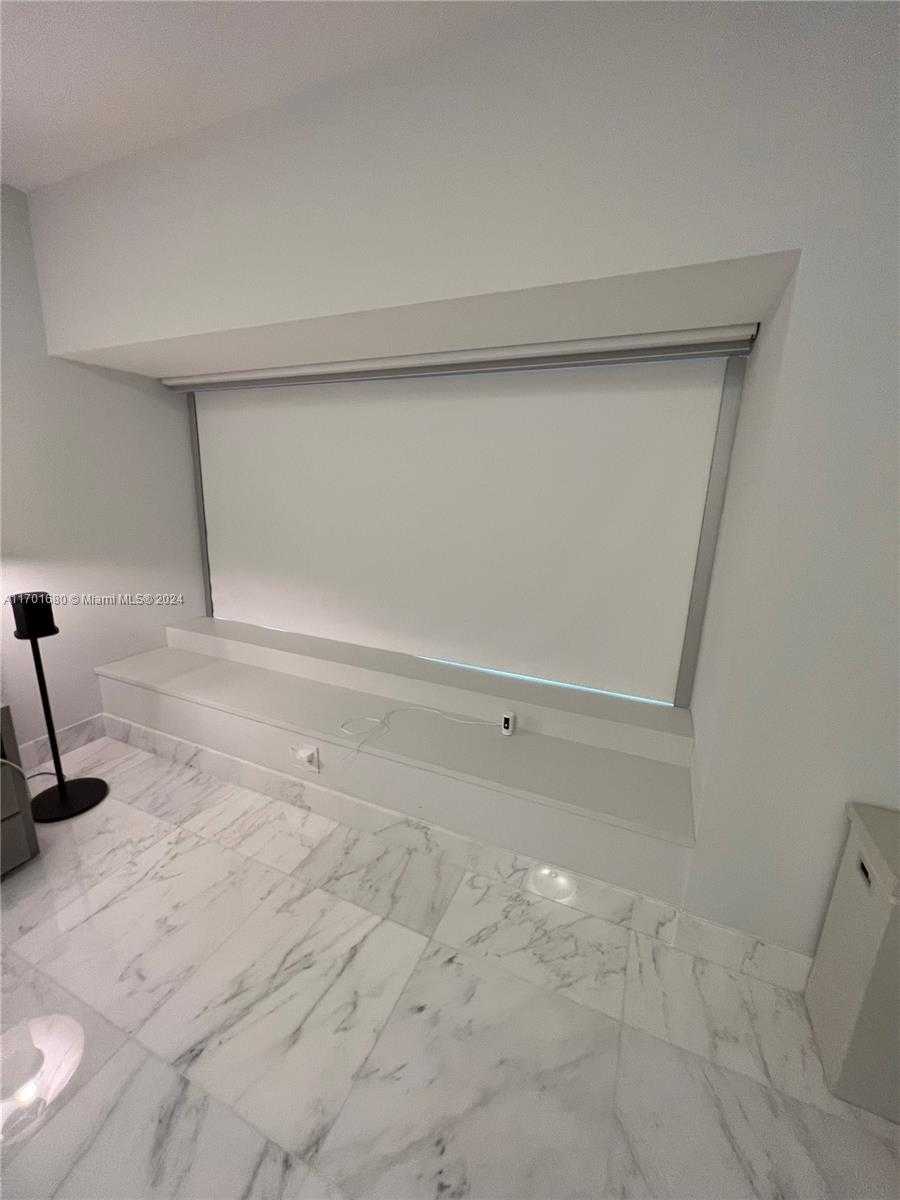 Small Image of 1435 BRICKELL AVE #3307, Miami Number 62