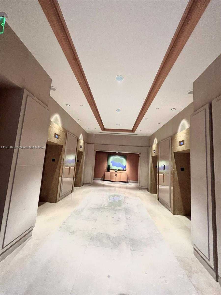 Small Image of 1435 BRICKELL AVE #3307, Miami Number 74